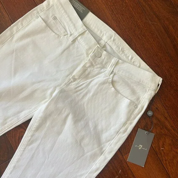 NWT 7 for all Mankind Women's White Classic Straight Leg Jeans in Size 30 New! - Picture 2 of 8
